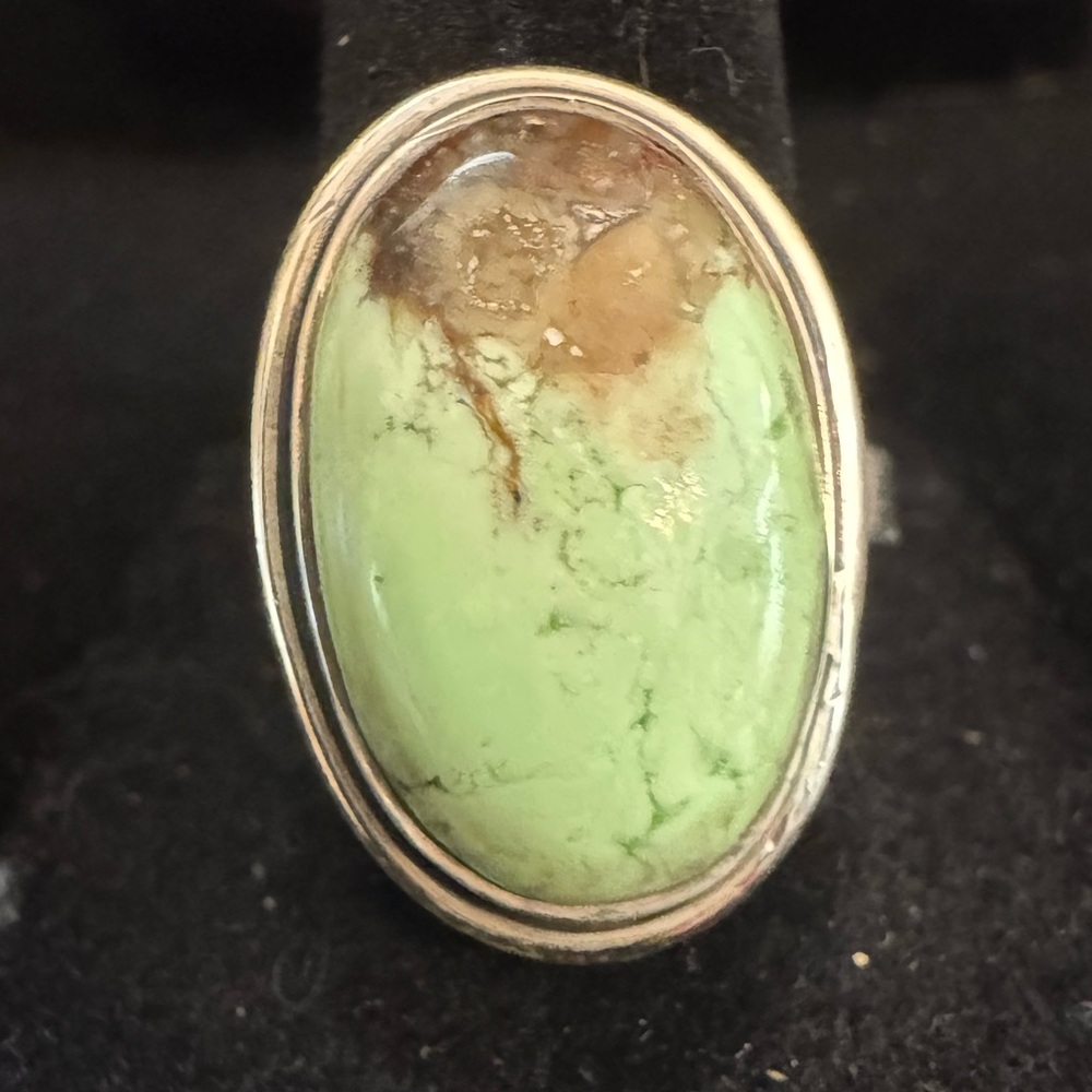 Sterling Silver Ring with genuine lemon chrysophrase stone - Picture 7 of 7